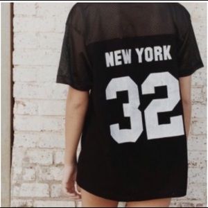 Brandy Melville New York Jersey tee